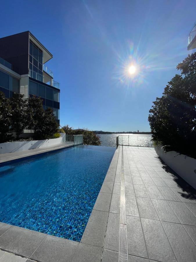 Apartment Lakeview Luxe - Ev Charger, Pool, Gym, Location +